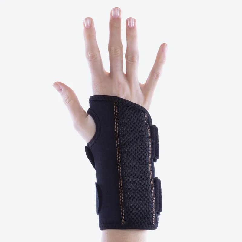 Reversible Wrist Brace