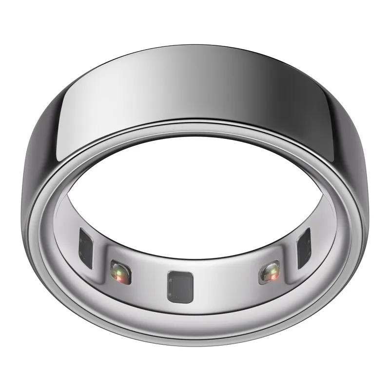 Oura Ring 4 Silver Smart Ring, Exclusive Bundle, Ring + Additional Charger Included